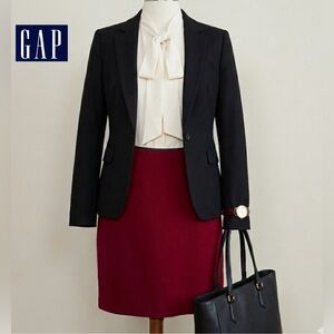 Vintage 2001 GAP Burgundy Skirt - Holiday '01 Collection - Y2K Minimalist S/16